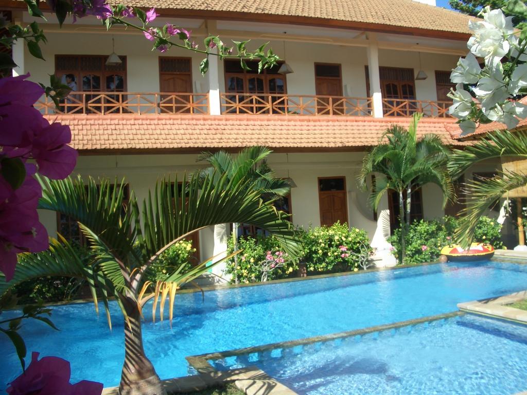 Villa Jaya Lovina Exterior foto